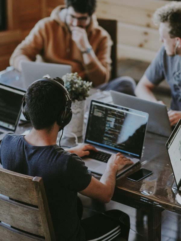 annie-spratt-QckxruozjRg-unsplash